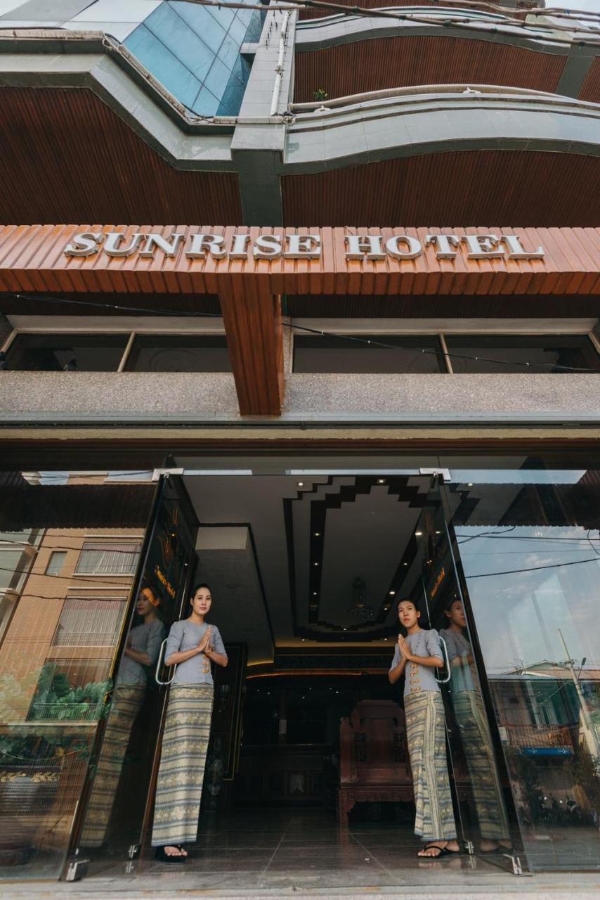 Sunrise Hotel Mandalay Exterior foto