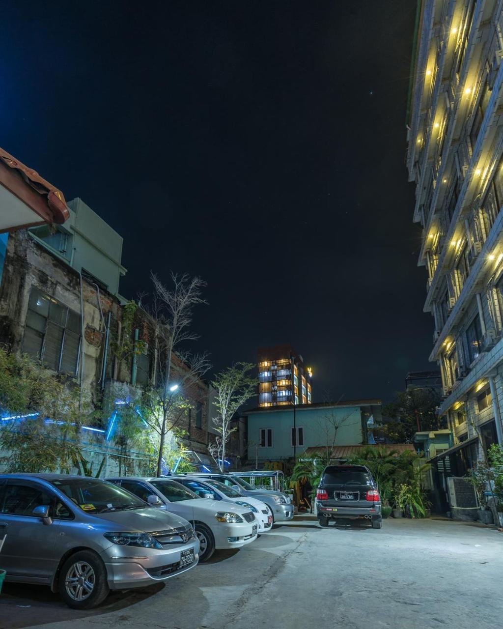 Sunrise Hotel Mandalay Exterior foto